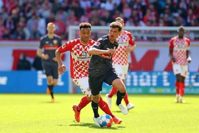 请了来自政 请了来自政