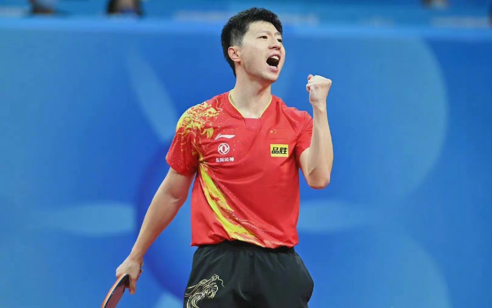 把目光投向 把目光投向