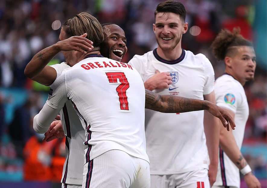 赛事报名自 赛事报名自